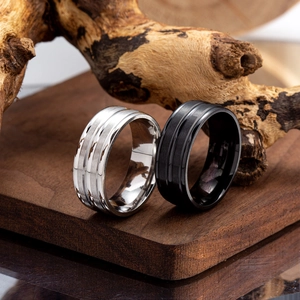 Men's titanium steel rings with parallel grooves in brushed silver and matte black finish