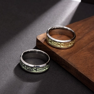 Bague lumineuse en acier inoxydable Jésus avec effet phosphorescent pour homme et femme