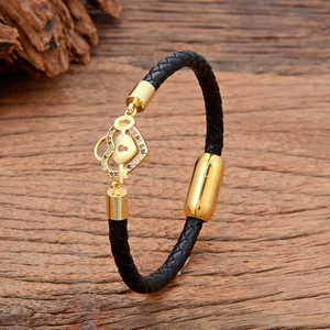 Gevlochten zwarte leren armband met hartslot en sleutelhanger ingelegd met zirkonia