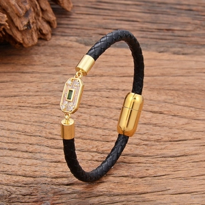 Bracelet en Cuir Tressé pour Hommes Femmes Fermoir Magnétique en Acier Inoxydable Pendentif Géométrique en Cuivre Zirconia
