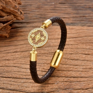 Bracelet Vintage en Cuir Tressé Avec Breloques en Cuivre Lune Étoile Soleil Fermoir Magnétique en Acier Inoxydable Zirconia