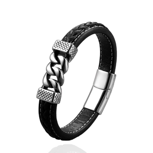 Bracciale da uomo in pelle nera intrecciata con catena punk e chiusura magnetica in acciaio