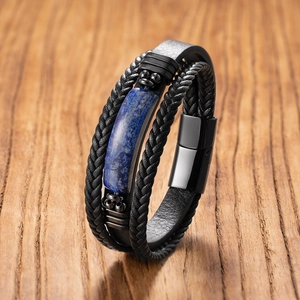 Bracelet multicouche homme en cuir avec pierre bleue et fermoir magnétique en métal