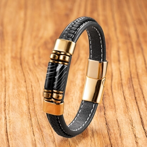 Men's multilayer braided leather bracelet with black agate beads and gold magnetic buckle