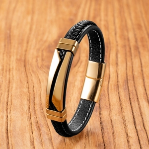 Bracelet en Cuir Tressé pour Hommes Fermoir en Acier Inoxydable Style Punk Multicouche Mode Bijoux Accessoires Cadeau Homme