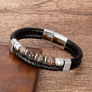 Bracelet pour hommes en cuir noir tressé double couche avec perles en pierre et fermoir aimanté