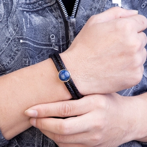 Bracciale da uomo a doppio strato in pelle nera con pietra blu e chiusura magnetica