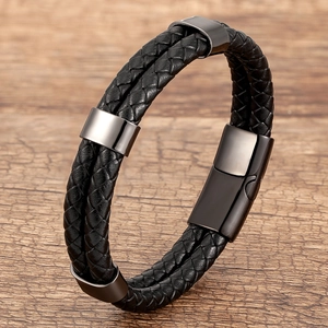 Bracelet pour homme en cuir tressé noir avec fermoir magnétique en métal gris