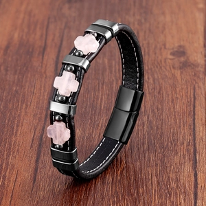 Bracelet pour homme en cuir noir avec croix en pierre rose et fermoir magnétique