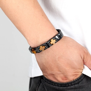 Bracelet pour homme en cuir tressé avec croix en oeil de tigre et fermoir en métal