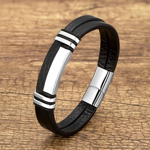 Men's double-layered black leather bracelet with silver metal plate and magnetic clasp