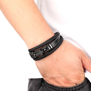 Bracelet multicouche en cuir tressé pour homme avec croix en métal noir et fermoir
