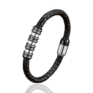 Bracciale in pelle intrecciata nera con chiusura magnetica in acciaio inox e anelli