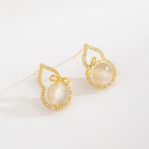 Boucles d'oreilles Clous Hulu en Cuivre Plaqué Or Style Chinois Avec Pierre Oeil de Chat Noeud Strass Bijoux Elégants Femme