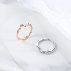 Elegant Wave V Shaped Zinc Alloy Ring With Sparkling Zirconia For Women Minimalist Commuting Fashion Jewelry Rose Gold Silver Colors