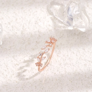 Bague Ouverte Ajustable en Cuivre Or Rose Motif Feuille Zirconia Bijou de Doigt Botanique Élégant pour Femme Cadeau Mode Quotidien
