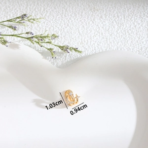 Golden moon and star U-shaped non-piercing nose clip with zircon inlay for women