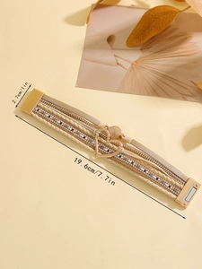 Detalles de la pulsera de cuero multicapa bohemia con colgante de corazón y cierre imán