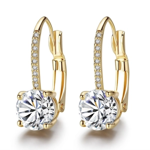 Elegante 18K vergoldete Sonnenblumen-Ohrringe mit Brillantschliff-Kristallen und Klappbügel