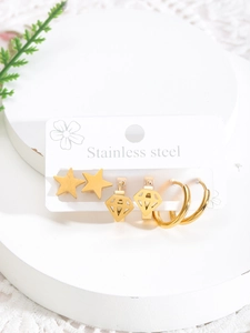 Ensemble de trois paires de boucles d'oreilles en acier inoxydable doré avec étoiles
