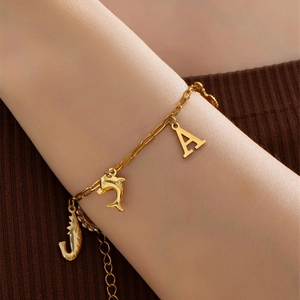 Gouden oceaan armband met letter A dolfijn en zeepaardje hangers voor dames om pols