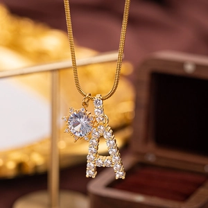 Mode Luxus Kupfer Zirkonia Initial Buchstabe Anhänger Halskette Schlangenknochenkette Schmuck Für Damen Alphabet Halsketten Accessoire