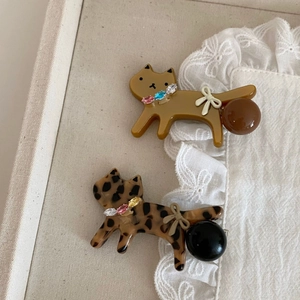 Süße Dackel-Haarklammern aus Acetat mit Kristallen und Schleifen in Braun und Leopard