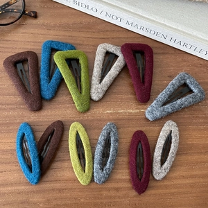 Autumn Winter Woolen Triangle Snap Hair Clips Simple Knitted Fabric Wrapped BB Clips For Women Sweet Bangs Side Clip Accessory