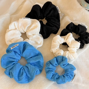 Lot de 6 chouchous tricotés en noir, crème et bleu pour queues de cheval élastiques femmes