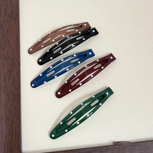 Five-piece set of colorful polka dot metal BB hair clips in classic willow leaf design