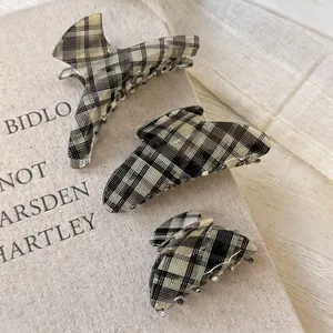 Plaid Pattern Cellulose Acetate Hair Claw Clip Korean Minimalist Plaid Checkerboard Hair Catch Clamp For Women Hair Accessories