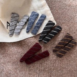 10-piece set of knitted diagonal stripe BB hair clips in classic autumn winter colors