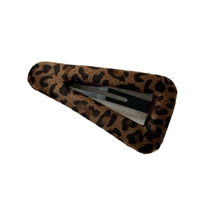Vintage leopard print plush hair clip with metal BB snap fastener for women's hairstyles