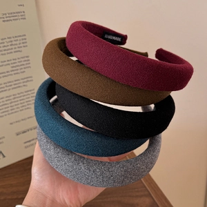 Retro thickened sponge headbands in five vintage colors with premium wool felt texture