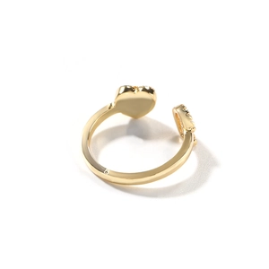 Anello cuore dorato regolabile con dettaglio corona gioiello minimalista