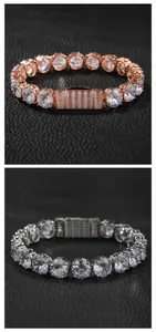 Dettaglio dei bracciali tennis con zirconi da 10mm in argento e oro rosa