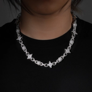 Collana hip-hop in argento con stelle a quattro punte e perle pavimentate in zirconi