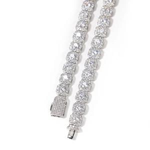 Bracciale tennis hip hop da 9 mm quadrato in argento con radiose pietre di zircone