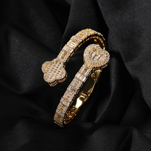 Hip hop style clover and heart gold plated bracelet with sparkling cubic zirconia inlay