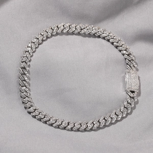Silbernes 6mm Cuban-Gliederarmband mit funkelnden Kristallen im Hip-Hop-Stil
