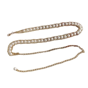 Ceinture chaîne élégante en métal doré avec perles d'imitation pour robes de femme