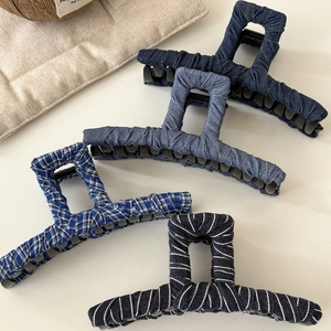 Vintage Fabric Wrapped Hair Claw Clip For Women Elegant Denim Tweed Plaid Hair Accessories Large Shark Clip Daily Hair Styling