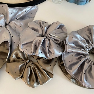 French Retro Polka Dot Satin Large Scrunchie Chic Glossy Hair Tie For Women Versatile Handmade Hair Rope Scarf Scrunchie