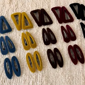 Elegant colorful velvet snap hair clips set with oval and triangle shapes for women