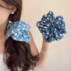 Lot de chouchous à fleurs bleu denim pour femmes avec motifs de marguerites blanches