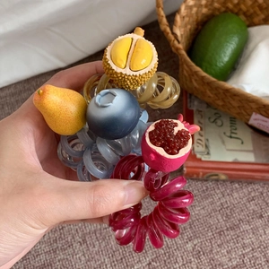 Élastiques à cheveux spirale avec breloques de fruits 3D comme le durian et la poire