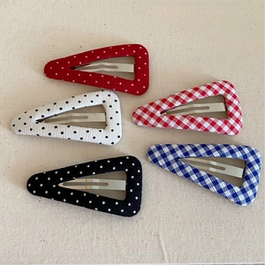 5-piece set of triangle BB hair clips with retro polka dot and plaid fabric patterns
