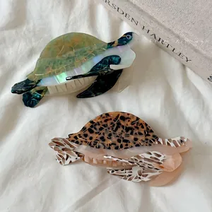 Pince Crabe en Acétate Forme Tortue de Mer Faite à la Main Pince Requin Animal Marin Accessoire de Cheveux Marbré Élégant Femme