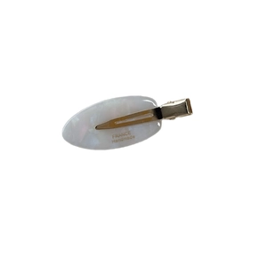 Oval acetic acid hair clip with pearl texture and gold metal clasp for women