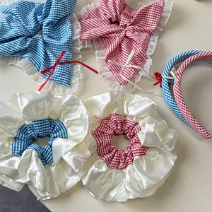 Chouchous en Tissu à Carreaux Doux avec Bordure en Dentelle et Noeud pour Femmes Accessoires de Cheveux Frais Gingham